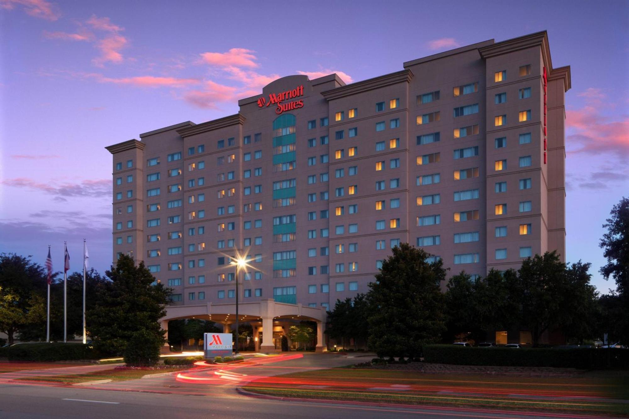 Dallas Marriott Suites Medical/Market Center Екстериор снимка