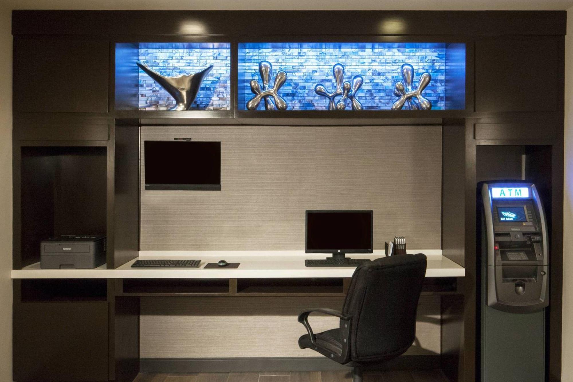 Dallas Marriott Suites Medical/Market Center Екстериор снимка