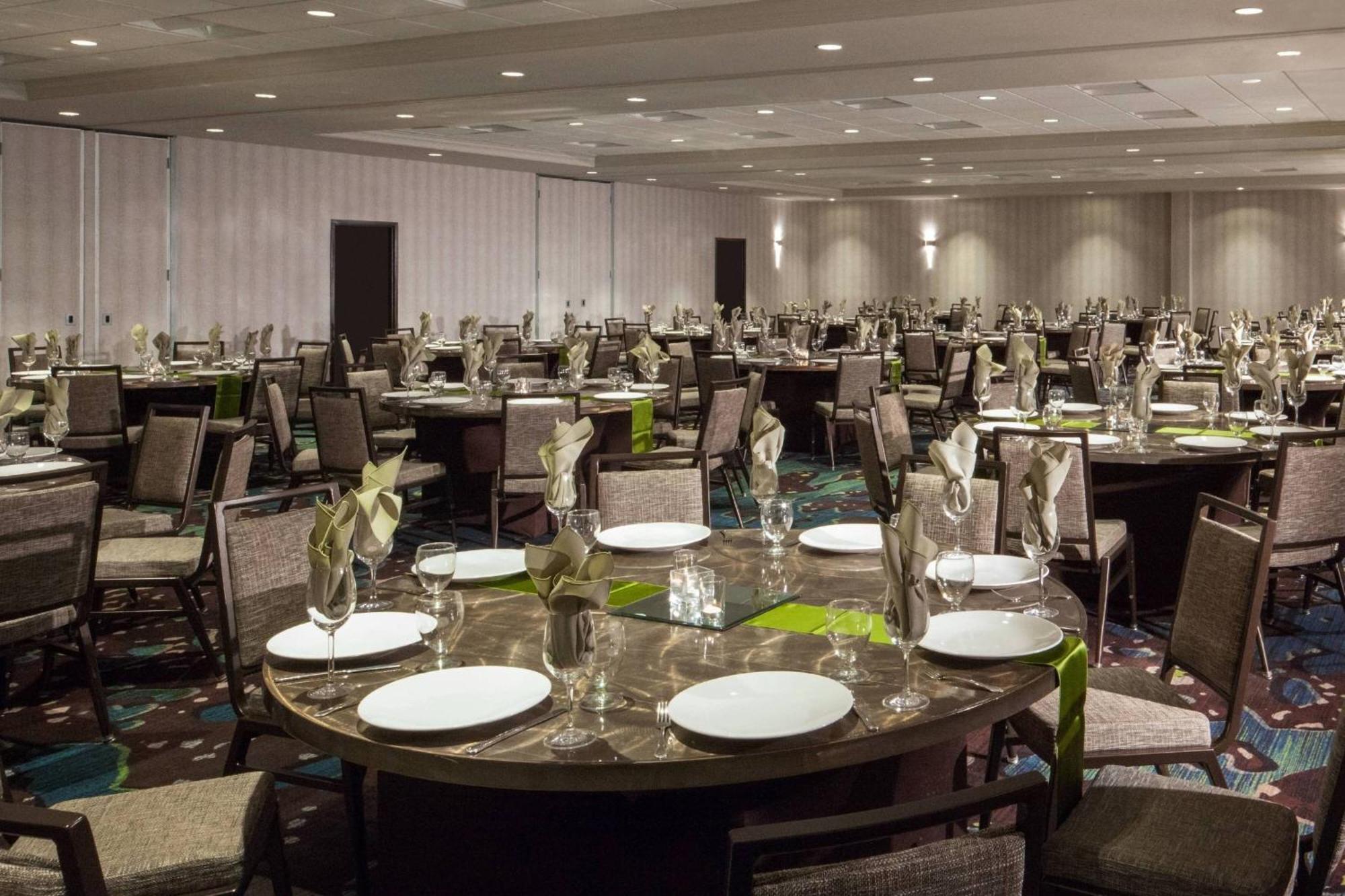 Dallas Marriott Suites Medical/Market Center Екстериор снимка